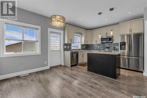 318 Kenaschuk Lane, Saskatoon, SK - Indoor Photo Showing Kitchen With Stainless Steel Kitchen With Upgraded Kitchen