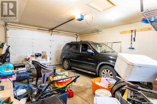 318 Kenaschuk Lane, Saskatoon, SK - Indoor Photo Showing Garage