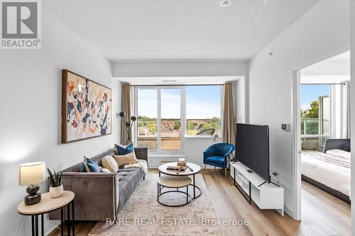 514 - 3220 Sheppard Avenue E, Toronto (Tam O'Shanter-Sullivan), ON - Indoor Photo Showing Living Room