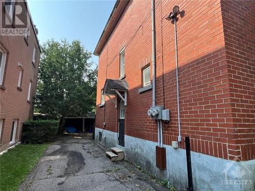 102 Putman Avenue, Ottawa, ON 