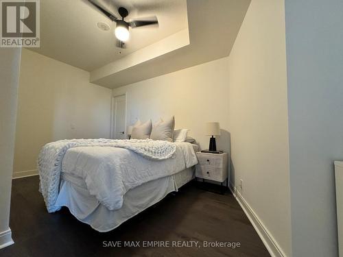 308 - 825 Church Street, Toronto (Rosedale-Moore Park), ON - Indoor Photo Showing Bedroom