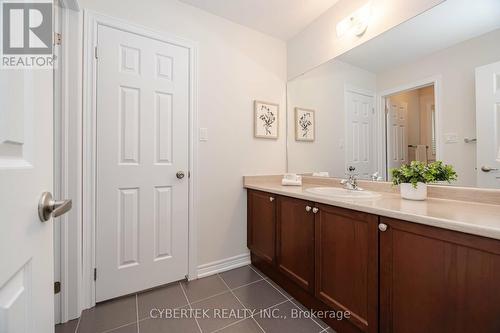 8 Tetra Court, Brampton (Credit Valley), ON - Indoor Photo Showing Bathroom