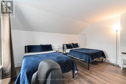 1225 Queenston Road S, Cambridge, ON - Indoor Photo Showing Bedroom