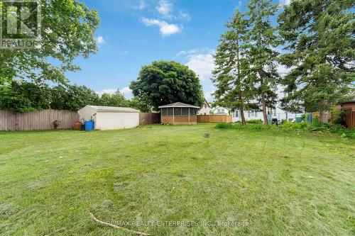 1225 Queenston Road S, Cambridge, ON - Outdoor With Backyard