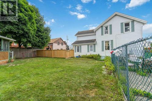 1225 Queenston Road S, Cambridge, ON - Outdoor