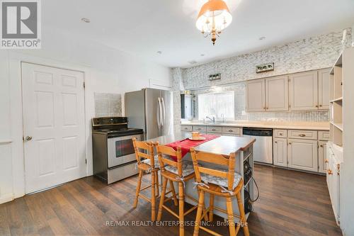 1225 Queenston Road S, Cambridge, ON - Indoor Photo Showing Kitchen