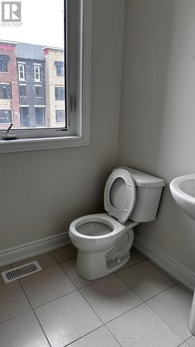 6 Marvin Avenue, Oakville, ON - Indoor Photo Showing Bathroom