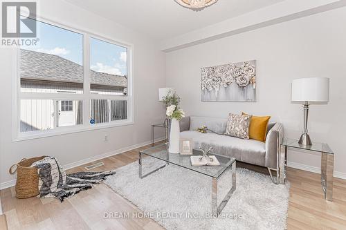 69 Omega Street, Markham, ON - Indoor Photo Showing Living Room