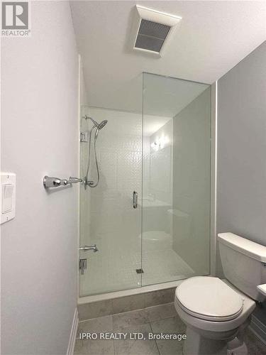 30 Periwinkle Road W, Springwater (Midhurst), ON - Indoor Photo Showing Bathroom