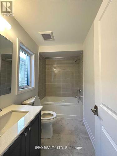 30 Periwinkle Road W, Springwater (Midhurst), ON - Indoor Photo Showing Bathroom