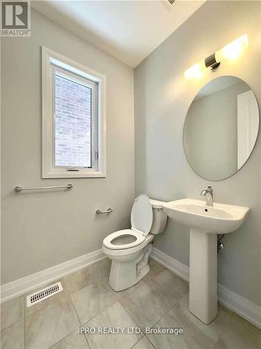 30 Periwinkle Road W, Springwater (Midhurst), ON - Indoor Photo Showing Bathroom