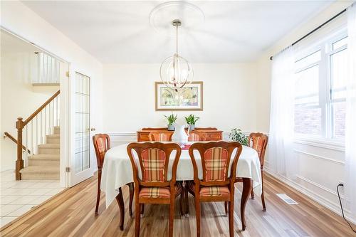 154 Hendrie Avenue, Burlington, ON - Indoor Photo Showing Dining Room