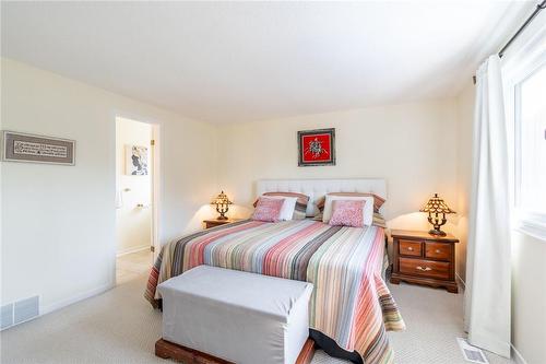 154 Hendrie Avenue, Burlington, ON - Indoor Photo Showing Bedroom