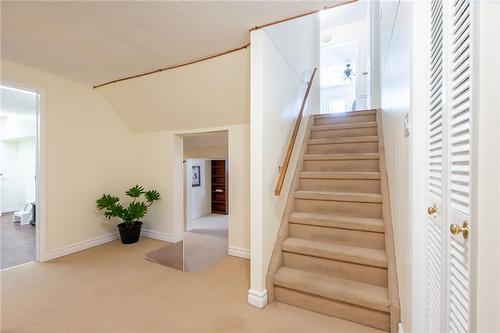 154 Hendrie Avenue, Burlington, ON - Indoor Photo Showing Other Room