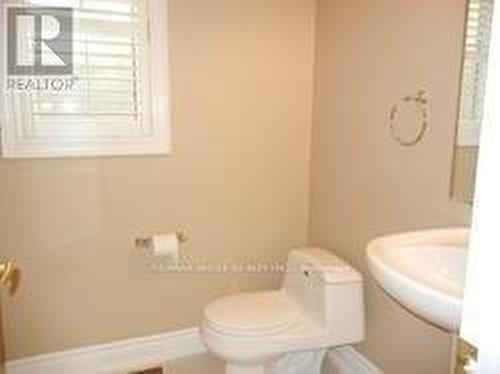 110 Cupola (Main Floor) Crescent, Vaughan, ON - Indoor Photo Showing Bathroom