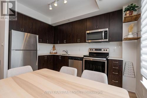 19 - 650 Atwater Avenue, Mississauga, ON - Indoor Photo Showing Kitchen With Stainless Steel Kitchen