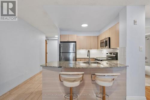 908 - 105 Victoria Street, Toronto (Church-Yonge Corridor), ON - Indoor Photo Showing Kitchen With Double Sink