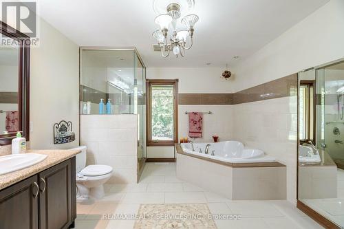 24 Rosegarden Drive, Brampton (Toronto Gore Rural Estate), ON - Indoor Photo Showing Bathroom