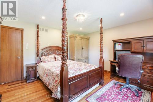 24 Rosegarden Drive, Brampton (Toronto Gore Rural Estate), ON - Indoor Photo Showing Bedroom