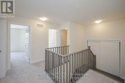 106 Sunflower Crescent, Thorold, ON - Indoor Photo Showing Other Room