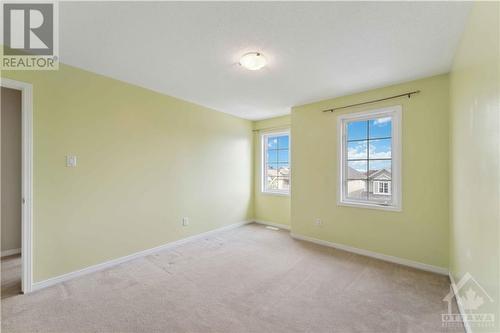 215 Huntsville Drive, Ottawa, ON - Indoor Photo Showing Other Room