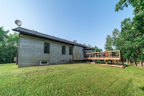 24 Millar Drive, Ste Anne Rm, MB - Outdoor With Deck Patio Veranda