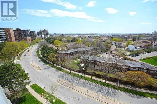 904 - 3145 Queen Frederica Drive, Mississauga, ON - Outdoor With View