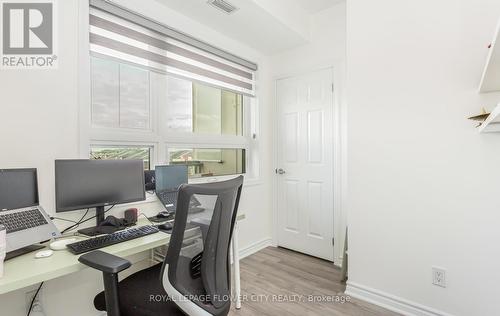 521 - 200 Lagerfeld Drive, Brampton (Northwest Brampton), ON - Indoor Photo Showing Office