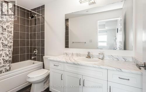 521 - 200 Lagerfeld Drive, Brampton (Northwest Brampton), ON - Indoor Photo Showing Bathroom