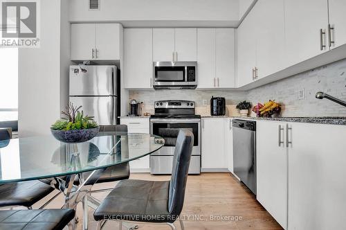 2803 - 830 Lawence Avenue W, Toronto (Yorkdale-Glen Park), ON - Indoor Photo Showing Kitchen With Stainless Steel Kitchen With Upgraded Kitchen