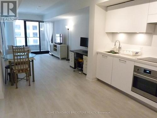 531 - 33 Frederick Todd Way, Toronto (Thorncliffe Park), ON - Indoor Photo Showing Kitchen With Double Sink