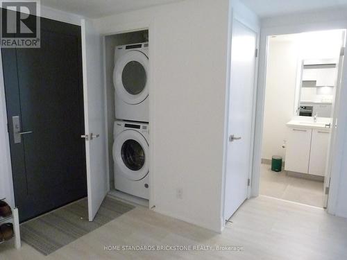 531 - 33 Frederick Todd Way, Toronto (Thorncliffe Park), ON - Indoor Photo Showing Laundry Room