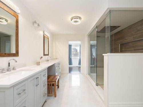 Ensuite bathroom - 223 Rue Pinault, Vaudreuil-Dorion, QC - Indoor Photo Showing Bathroom