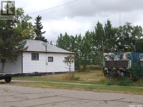 905 Railway Avenue, Burstall, SK - Outdoor