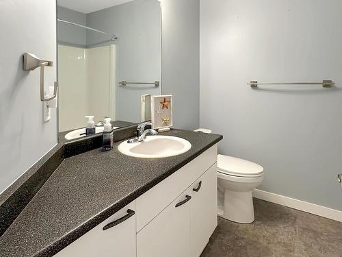 23-1775 Mckinley Crt, Kamloops, BC - Indoor Photo Showing Bathroom