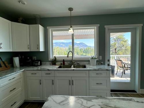 1618 Fir Rd, Merritt, BC - Indoor Photo Showing Kitchen With Double Sink