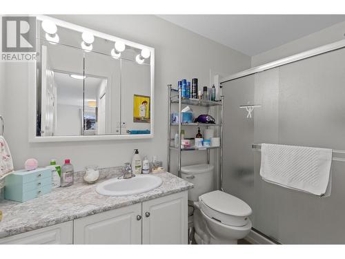 1895 Ambrosi Road Unit# 406, Kelowna, BC - Indoor Photo Showing Bathroom