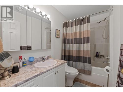 1895 Ambrosi Road Unit# 406, Kelowna, BC - Indoor Photo Showing Bathroom