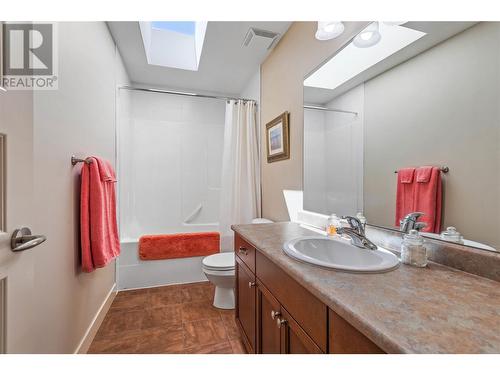 4939 Haskins Court, Kelowna, BC - Indoor Photo Showing Bathroom