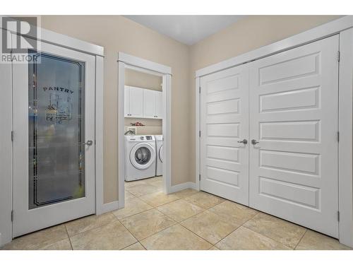 4939 Haskins Court, Kelowna, BC - Indoor Photo Showing Laundry Room