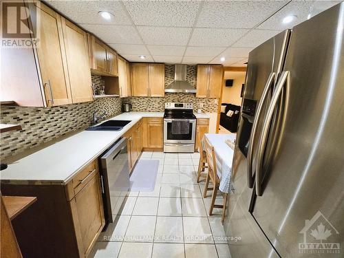 1196 Rainbow Street, Ottawa, ON - Indoor Photo Showing Kitchen With Double Sink With Upgraded Kitchen