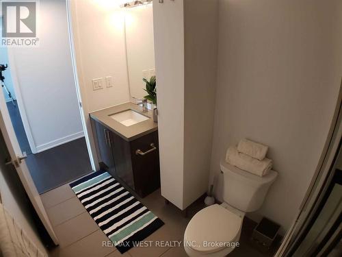 409 - 16 Mcadam Avenue, Toronto (Yorkdale-Glen Park), ON - Indoor Photo Showing Bathroom