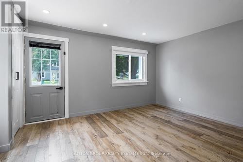 216 Cedar Street, Clearview (Stayner), ON - Indoor Photo Showing Other Room