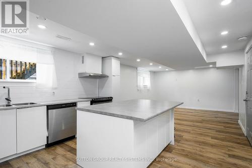 216 Cedar Street, Clearview (Stayner), ON - Indoor Photo Showing Kitchen