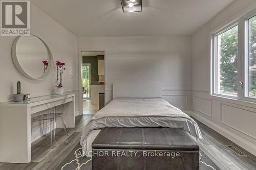 1244 Wayne Road, London, ON - Indoor Photo Showing Bedroom