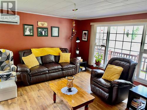 7 Strouds Road, Glovertown, NL - Indoor Photo Showing Living Room