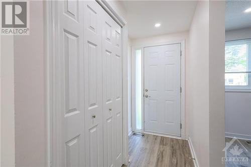 foyer - 251 Thistledown Court, Ottawa, ON - Indoor Photo Showing Other Room