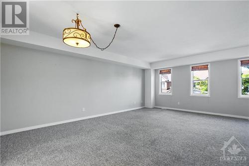 21 Glenhaven Private, Ottawa, ON - Indoor Photo Showing Other Room