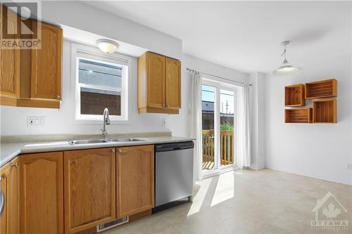 21 Glenhaven Private, Ottawa, ON - Indoor Photo Showing Kitchen With Double Sink