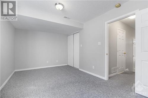 21 Glenhaven Private, Ottawa, ON - Indoor Photo Showing Other Room